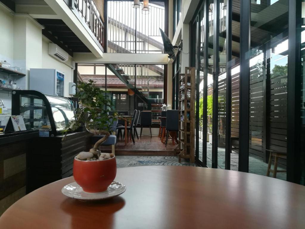 Aiims Tales Canal Boutique House Бангкок Экстерьер фото