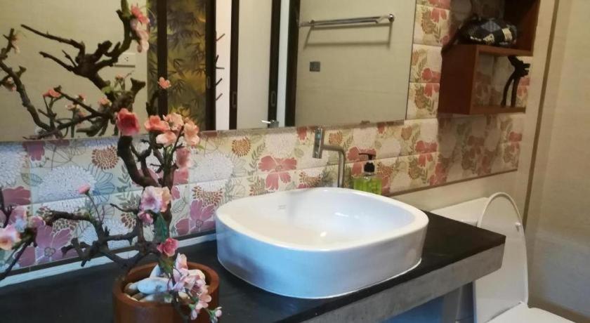 Aiims Tales Canal Boutique House Бангкок Экстерьер фото