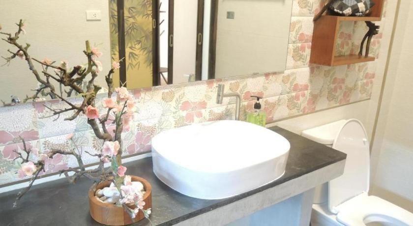 Aiims Tales Canal Boutique House Бангкок Экстерьер фото